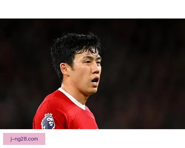 远藤航在利物浦后腰位置上证明自己价值的关键表现与成长 远藤航在利物浦后腰位置上证明自己价值的关键表现与成长